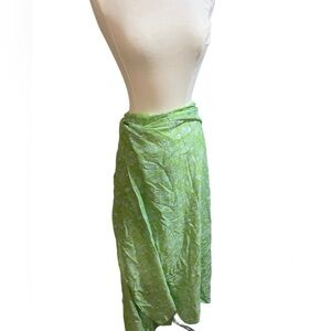 Makai Beach Wear Women's Green Shell Pattern Hawaiian Flowers sarong wrap - os